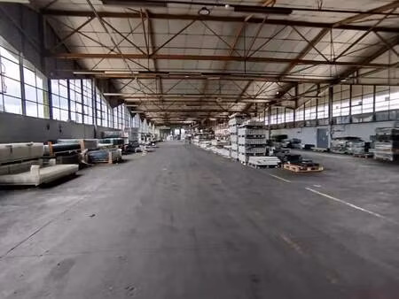 location local d’activités portet-sur-garonne 31120 473m² à 2655m²