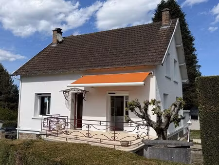maison traditionnelle 4 ch proche commodites