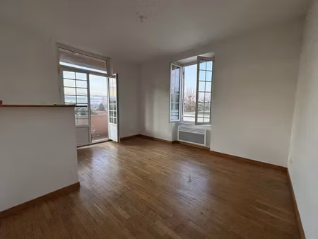 location appartement 2 pièces 34 m² à sainte-foy-lès-lyon (69110)