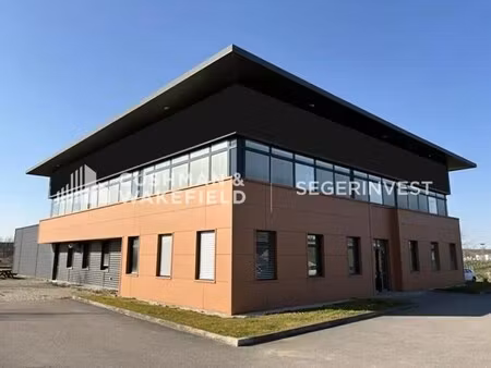 location bureaux 105 m² à 450 m²
