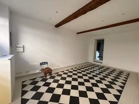 location commerce nimes 30000 54m²