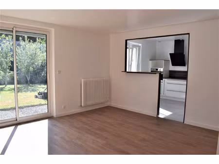 maison individuelle  3 chambres au bourg du pleumeur bodou