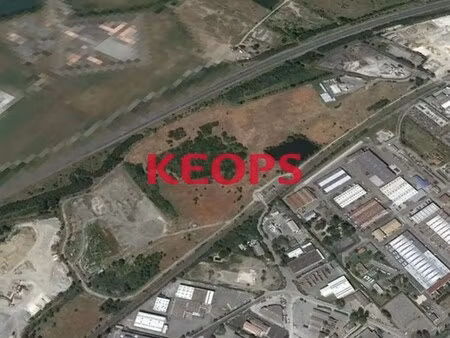 vente terrain 143 989 m²