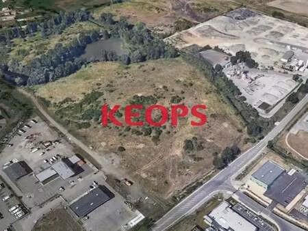 vente terrain 21 172 m²