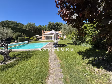 maison de luxe à vendre dans le quartier plateau de puyricard-la trévaresse