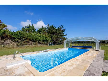 maison de luxe à vendre à saint-laurent-sur-mer