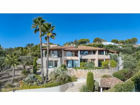 villa de luxe à vendre dans le quartier ouest