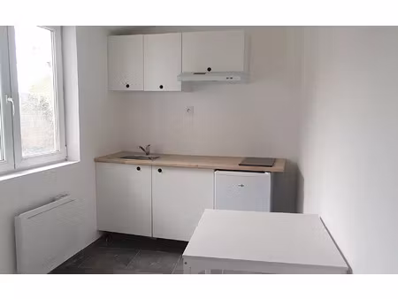 location appartement  m² t-1 à maubeuge  370 €