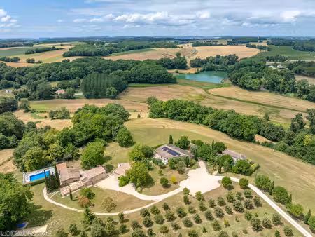 propriété 20 pièces