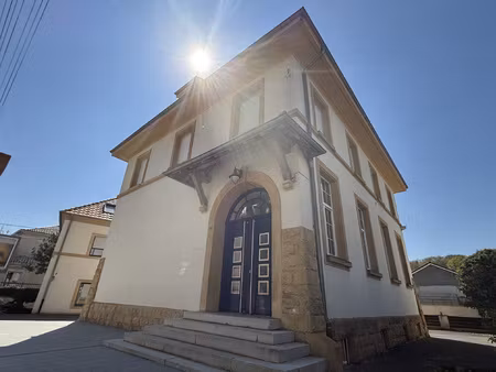 maison de caractère de 270 m2 avec fort potentiel à chât