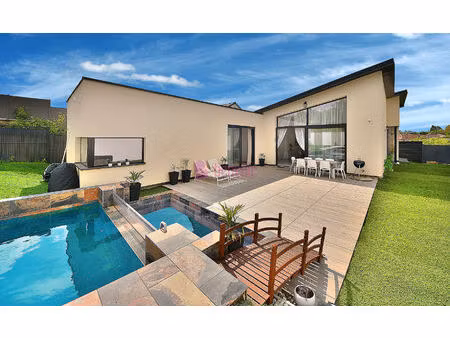 maison individuelle récente avec piscine à coincy