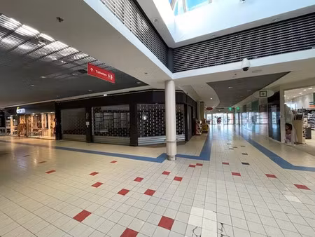 location commerce 100 m² à saint-martin-des-champs (29600)