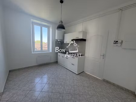 appartement f2 bis à montois-la-montagne
