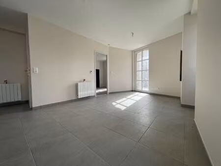 location appartement 2 pièces à plouray (56770) : à louer 2 pièces / 40m² plouray