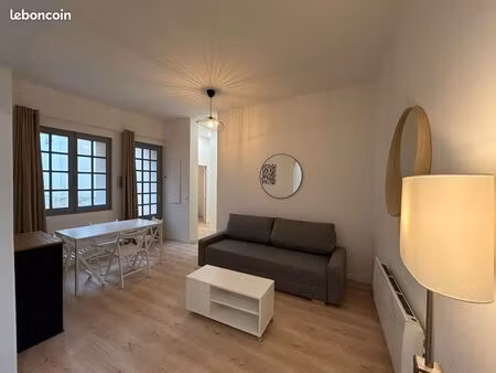 superbe t3 refait à neuf place francois sicard