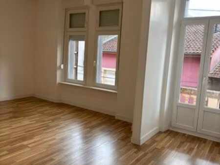appartement 80 m² entièrement refait à neuf – audun-le-tiche