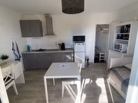 à louer studio t1 avec terrasse