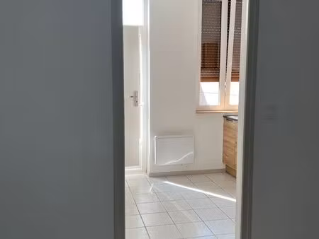 maison mitoyenne rénovée à louer