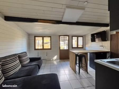 maison meublée t2 de 38 19 m² avec terrasse et climatisation