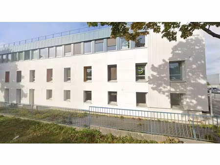 location bureau 624 m² à brest (29200)