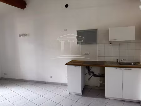 location appartement 2 pièces 38 m² à sorgues (84700)