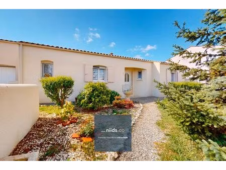 maison plain-pied de 91 m² sur 679 m² — saint-vivien  à 4 k