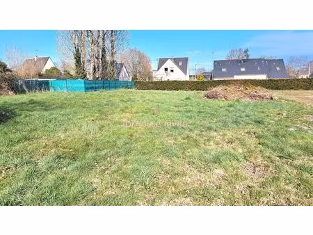 terrain constructible 1311m²