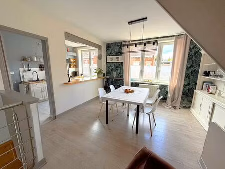 duplex avec 3 chambres  dependance et garage
