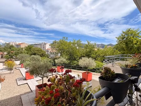 appartement marseille 3 pièce(s) 75m² pont de vivaux- terrasse - 2 parkings privatifs