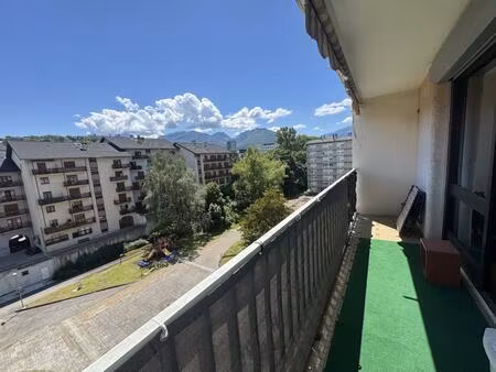a louer  studio non meublé de 32m2 à chambéry