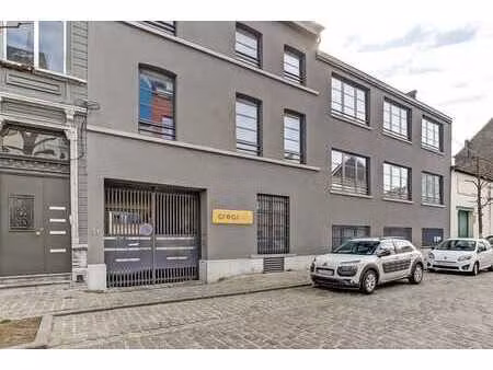 bureaux à anderlecht - frontière bruxelles  arts & métiers