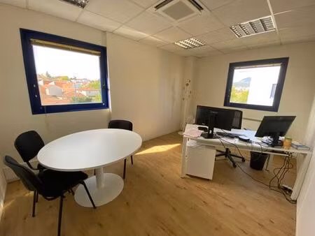 bureau de prestige de 577 m2 en location - clermont-ferrand  auvergne-rhône-alpes