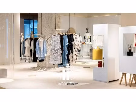 fontainebleau emplacement n°1 boutique moderne de 102 m²