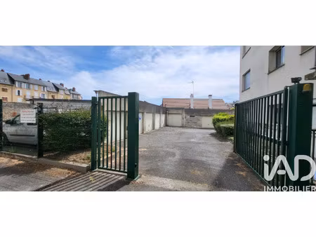 vente garage undefined m²