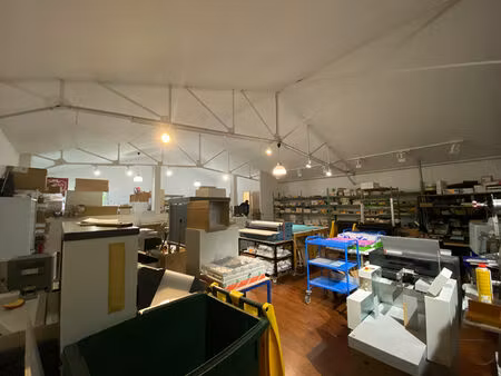 local commercial 250 m² - bourges proche gare