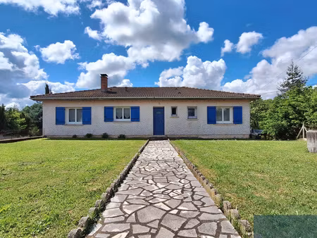 rare maison de 122 m2 sur terrain de 2 300 m2 proche salle
