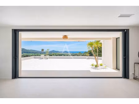maison 7 pieces 166 m2 - vue mer - la cadiere d'azur - piscine - jardin - garage - caves -