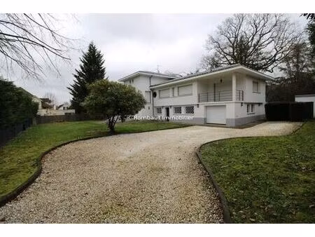 maison de prestige en location la celle-saint-cloud  île-de-france