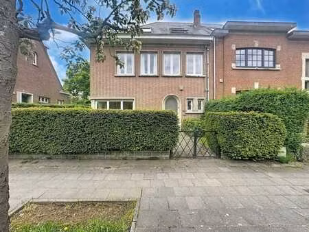magnifique maison 5 chambres - vue incroyable sur parc