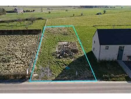 terrain idéal pour maison 4 façades  calme et exposé sud