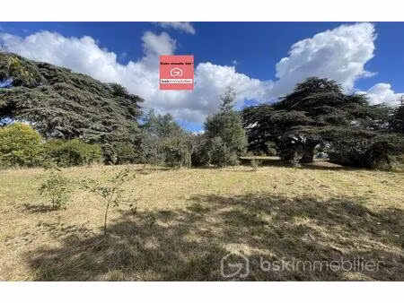 terrain 1848m²