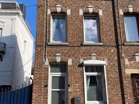 jolie maison rénovée habitable de suite proche de toutes com