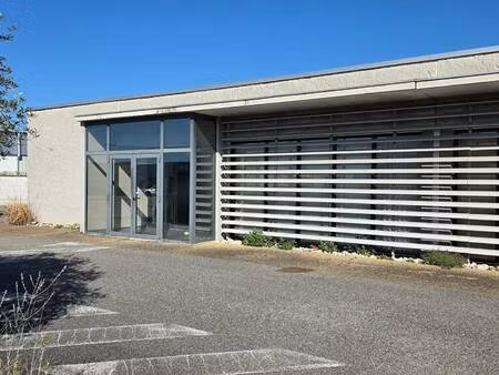 local commercial à vendre