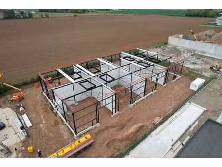 entrepôt 288 m² à louer à gembloux