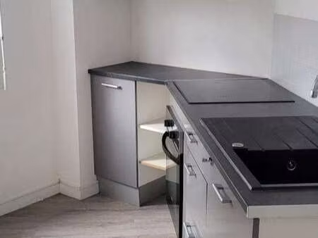 location appartement 2 pièces à rezé (44400) : à louer 2 pièces / 49m² rezé