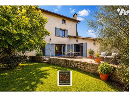 maison de luxe à vendre à craponne