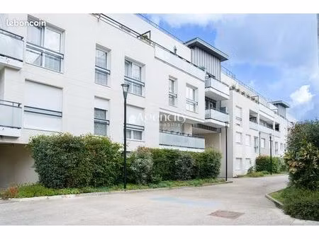 appartement 4 pièces 90 m²