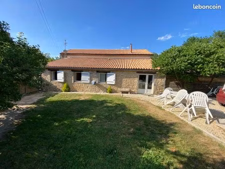 maison à la campagne