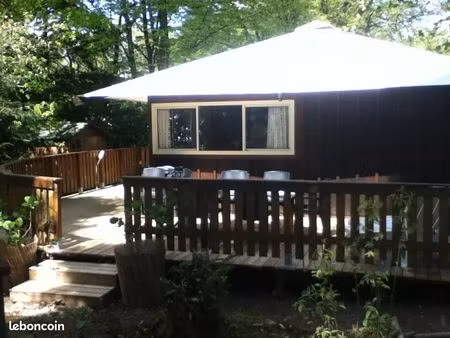 chalet avec sanitaire tout equipe (6 couchages)