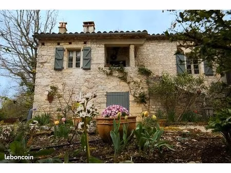 maison 7 pièces - 227m²